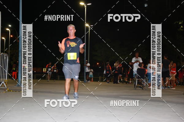 Buy your photos of the eventLuz do Mundo Night Run on Fotop