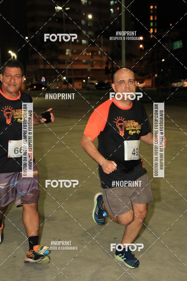Buy your photos of the eventLuz do Mundo Night Run on Fotop