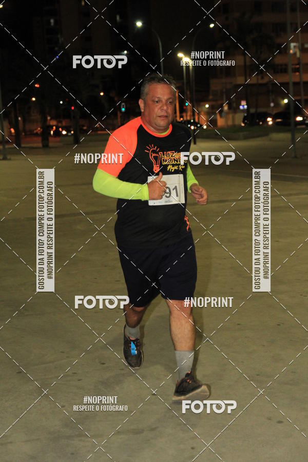 Buy your photos of the eventLuz do Mundo Night Run on Fotop