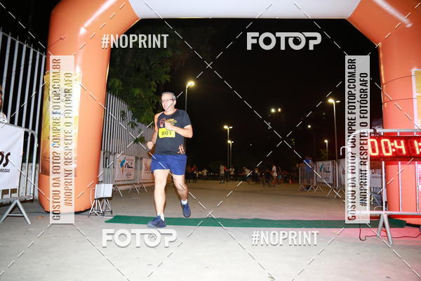 Buy your photos of the eventLuz do Mundo Night Run on Fotop
