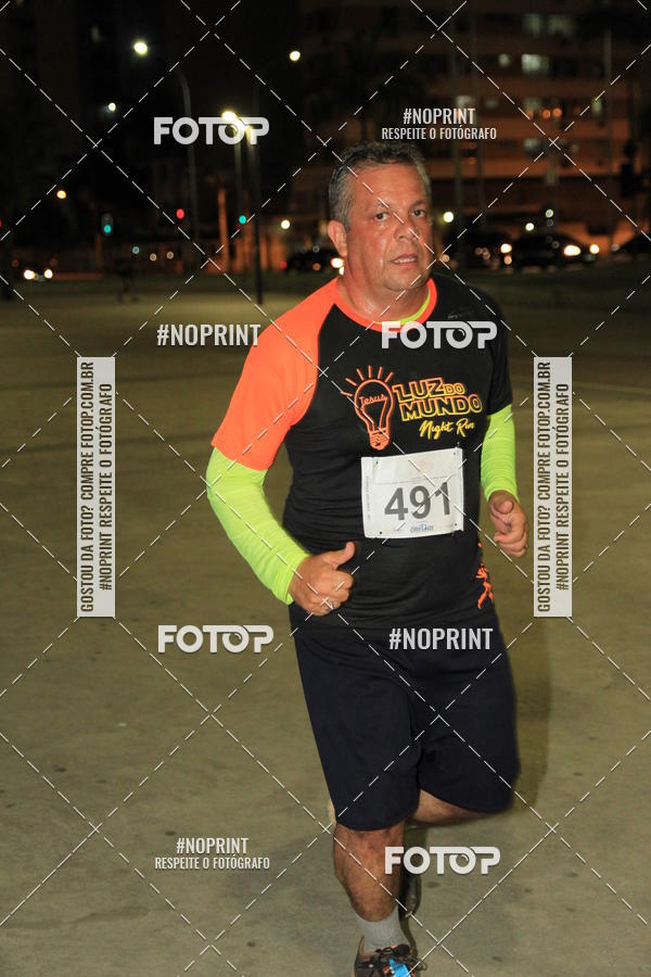 Buy your photos of the eventLuz do Mundo Night Run on Fotop