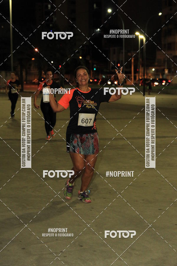 Buy your photos of the eventLuz do Mundo Night Run on Fotop