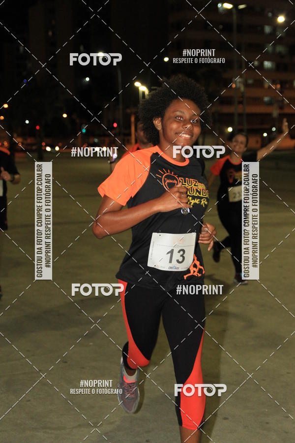 Buy your photos of the eventLuz do Mundo Night Run on Fotop