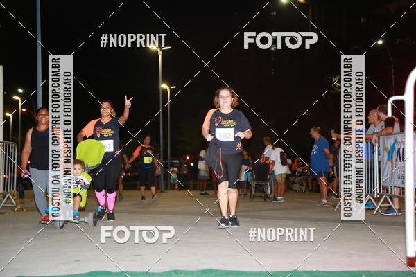 Buy your photos of the eventLuz do Mundo Night Run on Fotop