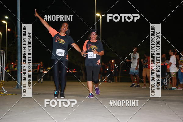 Buy your photos of the eventLuz do Mundo Night Run on Fotop