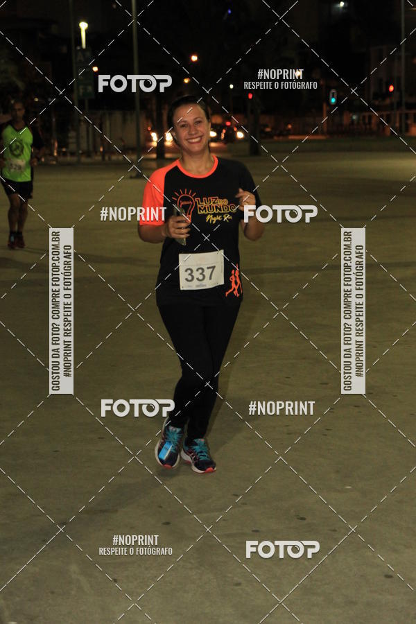 Buy your photos of the eventLuz do Mundo Night Run on Fotop