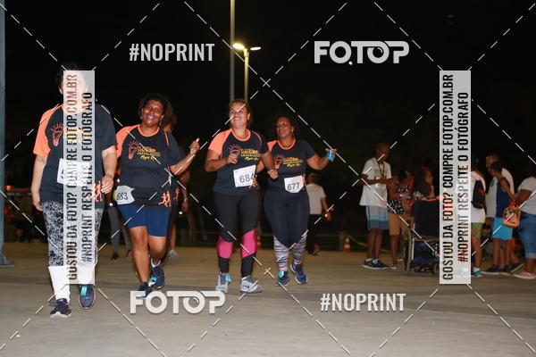 Buy your photos of the eventLuz do Mundo Night Run on Fotop