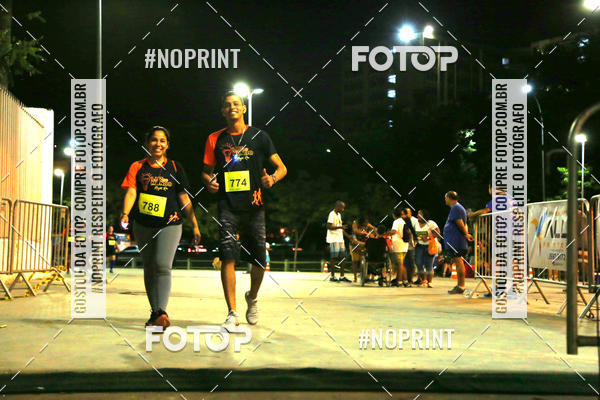 Buy your photos of the eventLuz do Mundo Night Run on Fotop