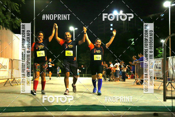 Buy your photos of the eventLuz do Mundo Night Run on Fotop