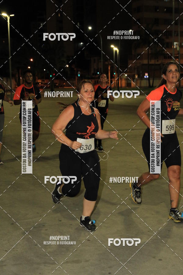 Buy your photos of the eventLuz do Mundo Night Run on Fotop