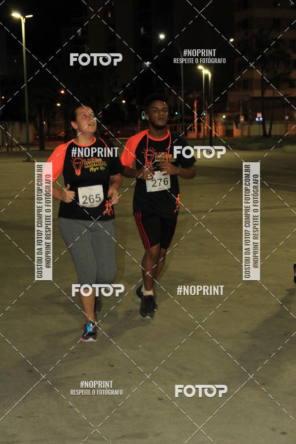 Buy your photos of the eventLuz do Mundo Night Run on Fotop