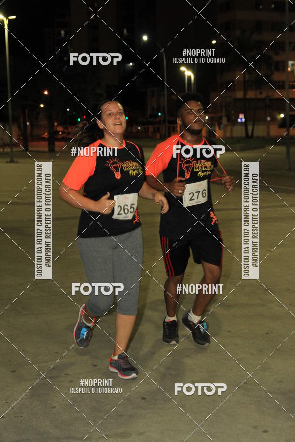 Buy your photos of the eventLuz do Mundo Night Run on Fotop