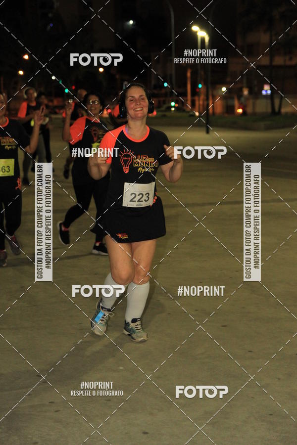 Buy your photos of the eventLuz do Mundo Night Run on Fotop