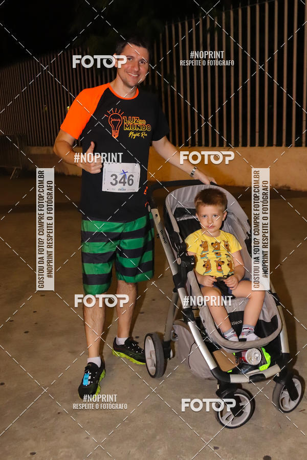 Buy your photos of the eventLuz do Mundo Night Run on Fotop