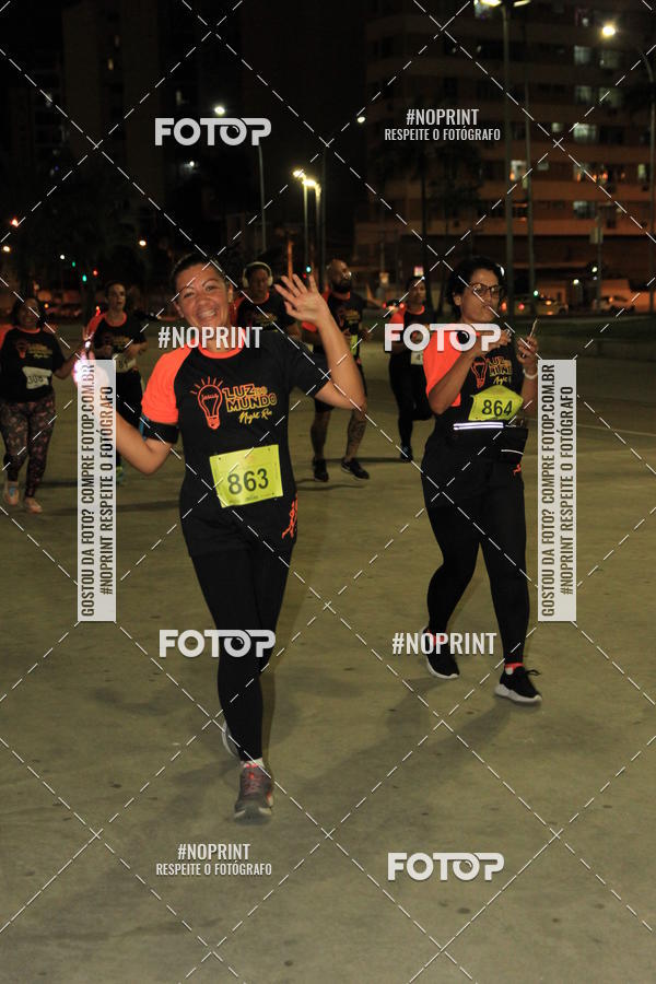 Buy your photos of the eventLuz do Mundo Night Run on Fotop