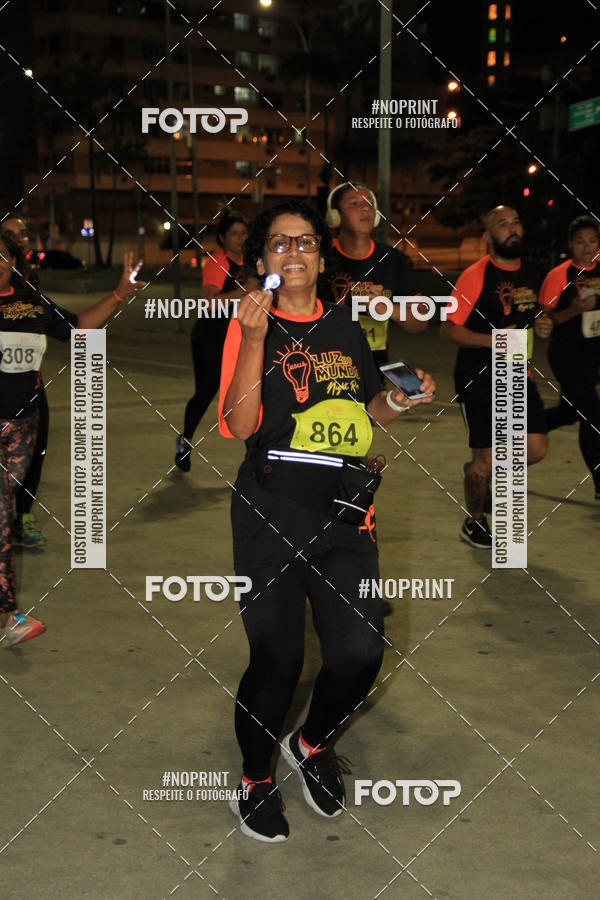Buy your photos of the eventLuz do Mundo Night Run on Fotop