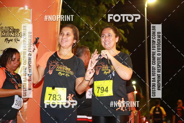 Buy your photos of the eventLuz do Mundo Night Run on Fotop