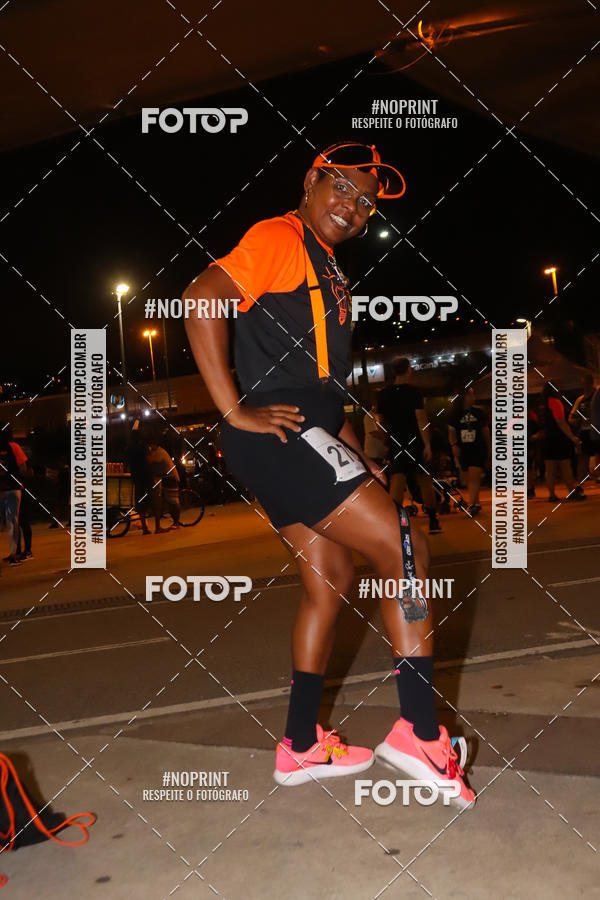 Buy your photos of the eventLuz do Mundo Night Run on Fotop