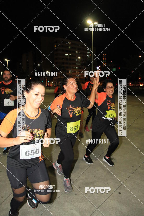 Buy your photos of the eventLuz do Mundo Night Run on Fotop
