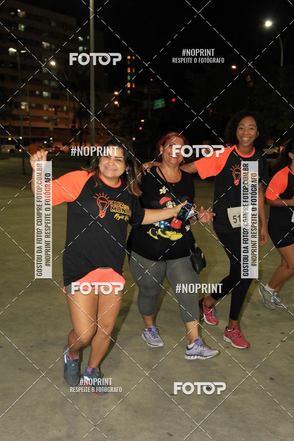 Buy your photos of the eventLuz do Mundo Night Run on Fotop