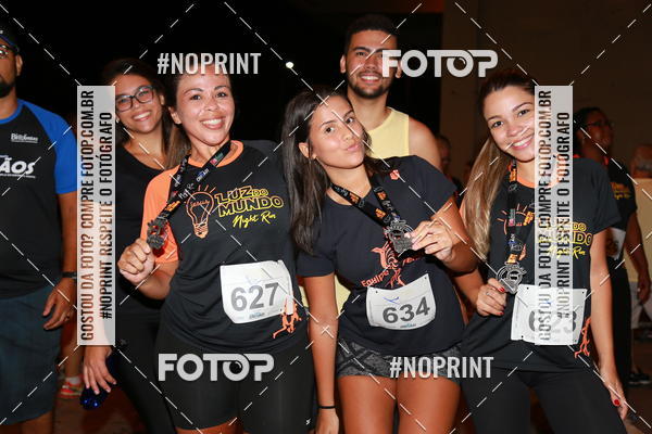 Buy your photos of the eventLuz do Mundo Night Run on Fotop