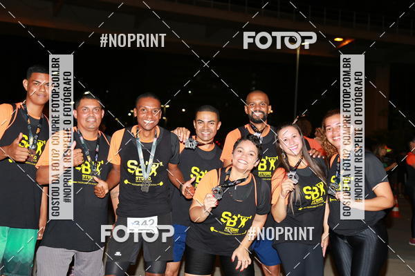 Buy your photos of the eventLuz do Mundo Night Run on Fotop