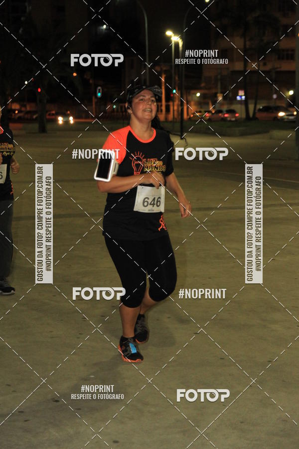 Buy your photos of the eventLuz do Mundo Night Run on Fotop