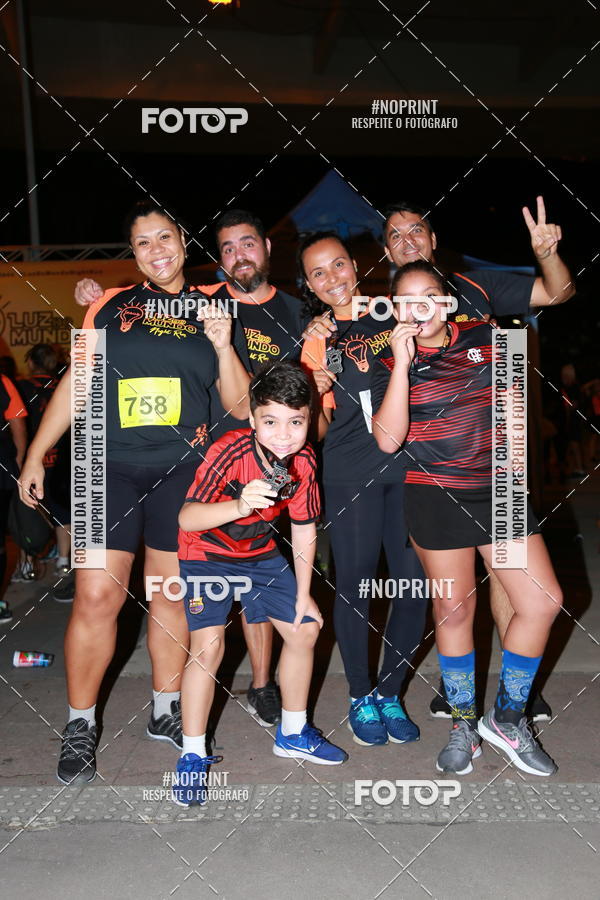 Buy your photos of the eventLuz do Mundo Night Run on Fotop