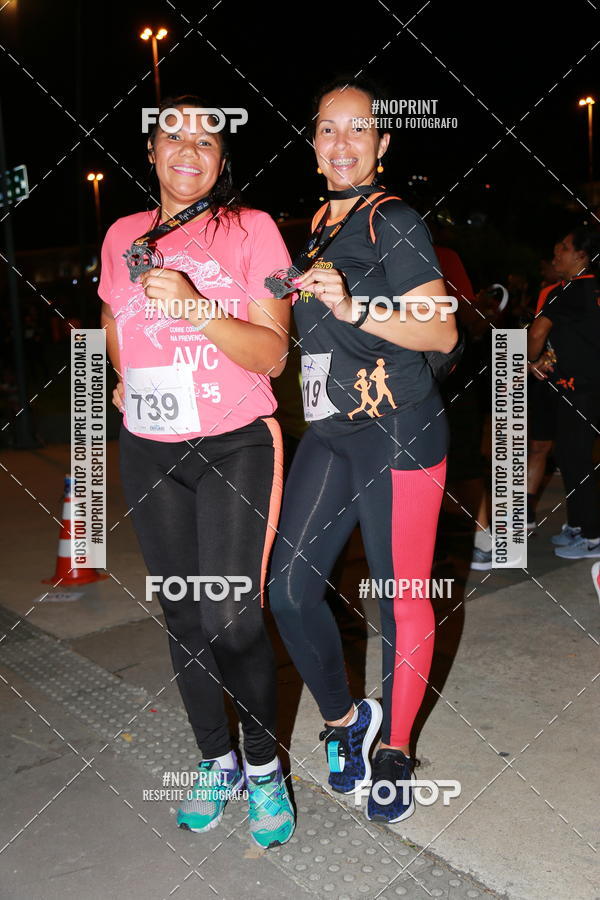 Buy your photos of the eventLuz do Mundo Night Run on Fotop