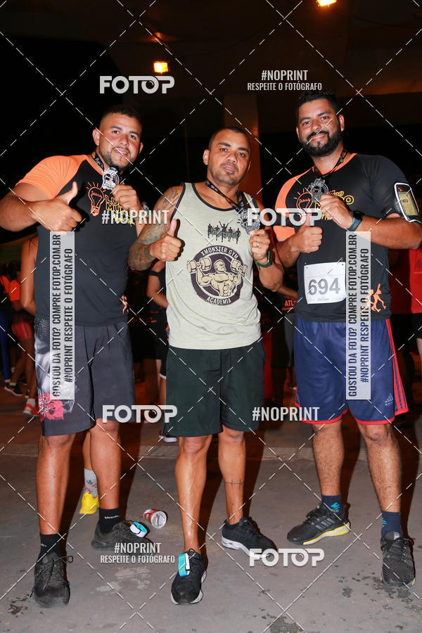 Buy your photos of the eventLuz do Mundo Night Run on Fotop