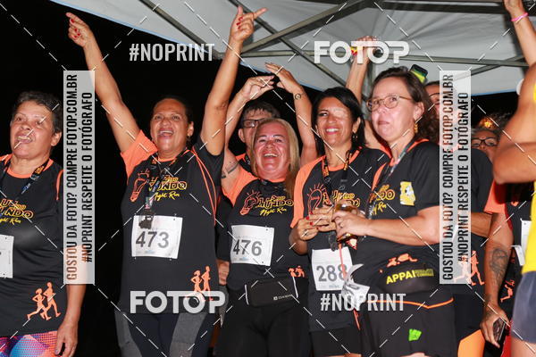 Buy your photos of the eventLuz do Mundo Night Run on Fotop