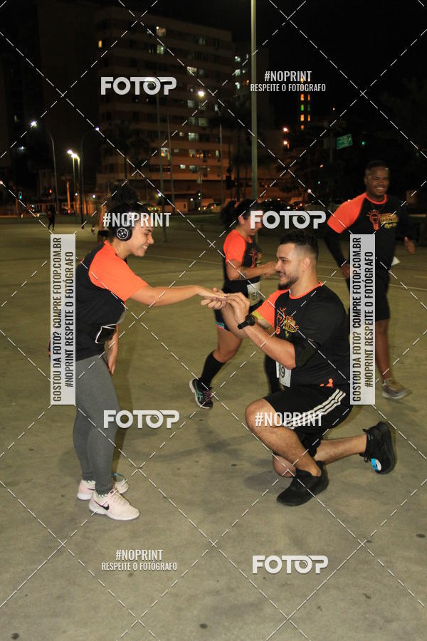 Buy your photos of the eventLuz do Mundo Night Run on Fotop