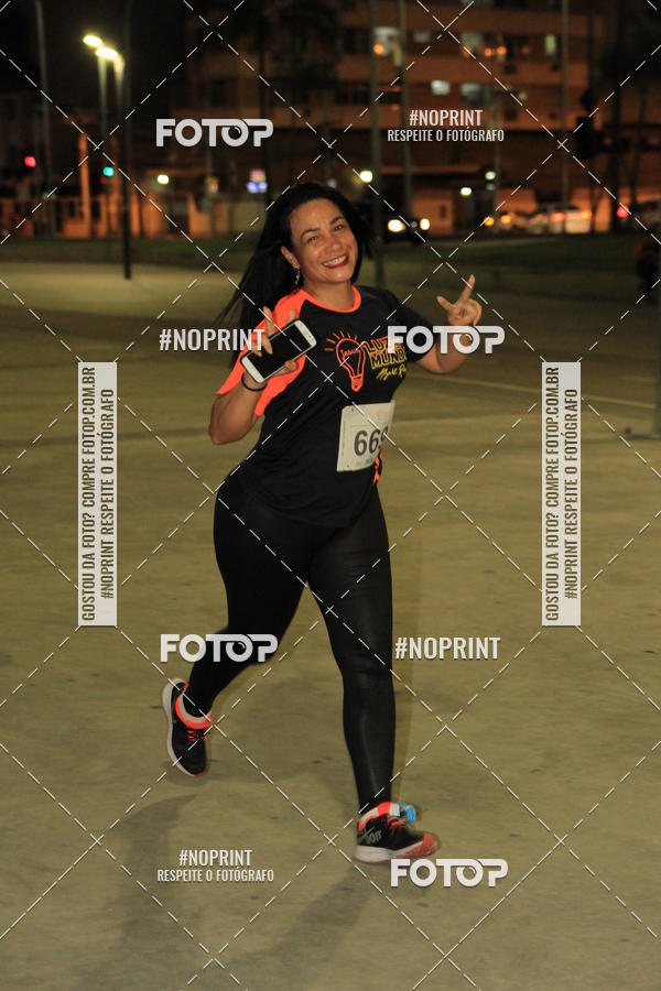 Buy your photos of the eventLuz do Mundo Night Run on Fotop