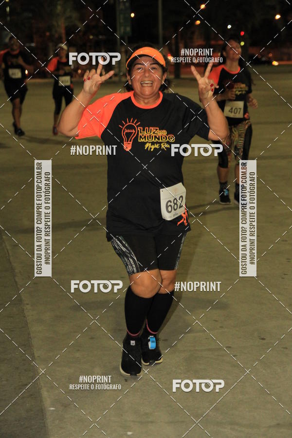 Buy your photos of the eventLuz do Mundo Night Run on Fotop