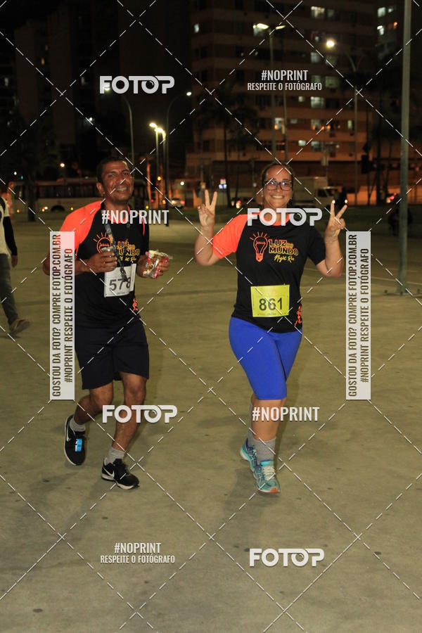 Buy your photos of the eventLuz do Mundo Night Run on Fotop