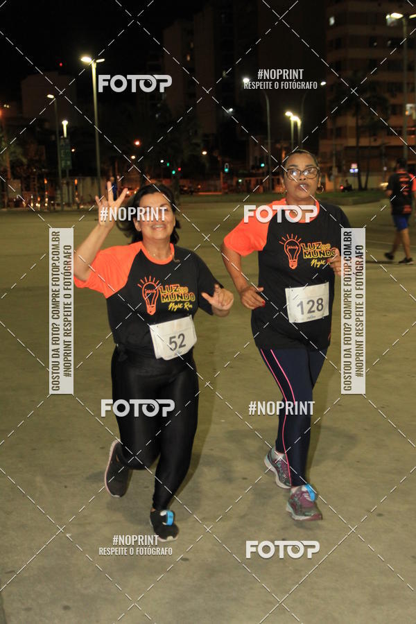 Buy your photos of the eventLuz do Mundo Night Run on Fotop