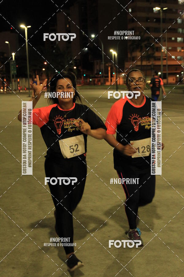 Buy your photos of the eventLuz do Mundo Night Run on Fotop