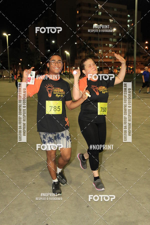 Buy your photos of the eventLuz do Mundo Night Run on Fotop