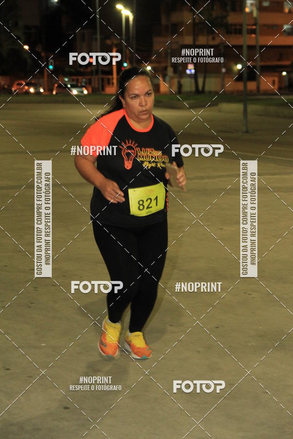 Buy your photos of the eventLuz do Mundo Night Run on Fotop