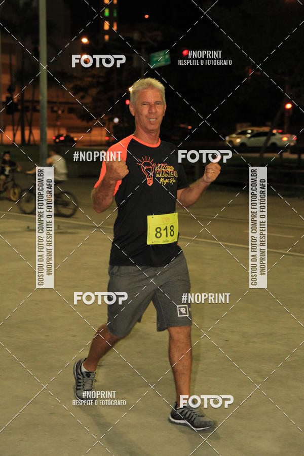 Buy your photos of the eventLuz do Mundo Night Run on Fotop