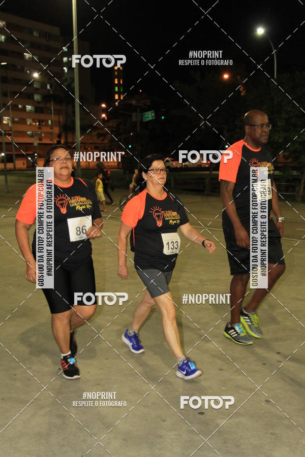 Buy your photos of the eventLuz do Mundo Night Run on Fotop