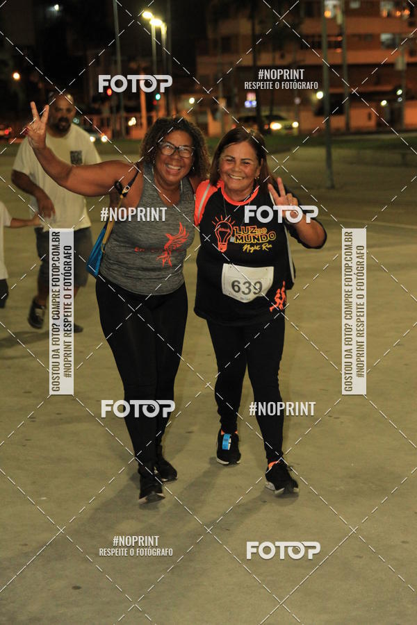 Buy your photos of the eventLuz do Mundo Night Run on Fotop