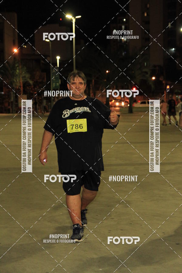 Buy your photos of the eventLuz do Mundo Night Run on Fotop