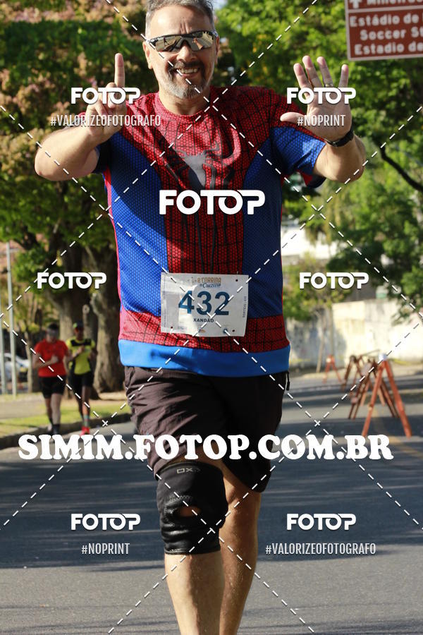 Buy your photos of the event8 Corrida do Cruzeiro on Fotop