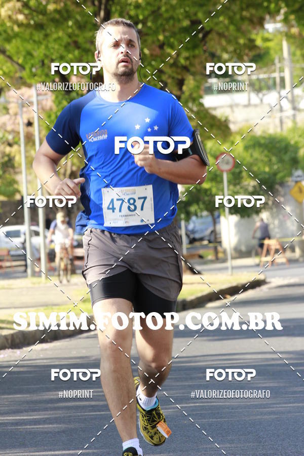 Buy your photos of the event8 Corrida do Cruzeiro on Fotop