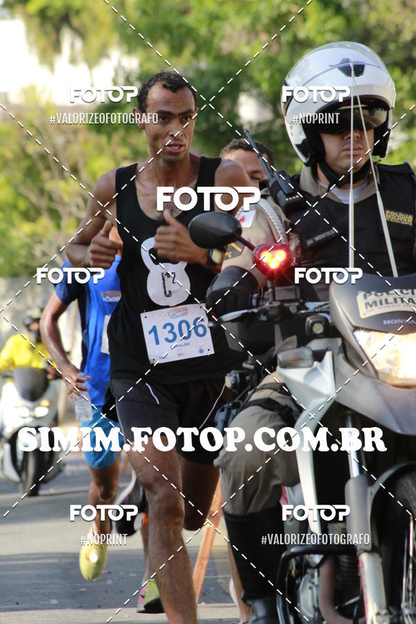 Buy your photos of the event8 Corrida do Cruzeiro on Fotop