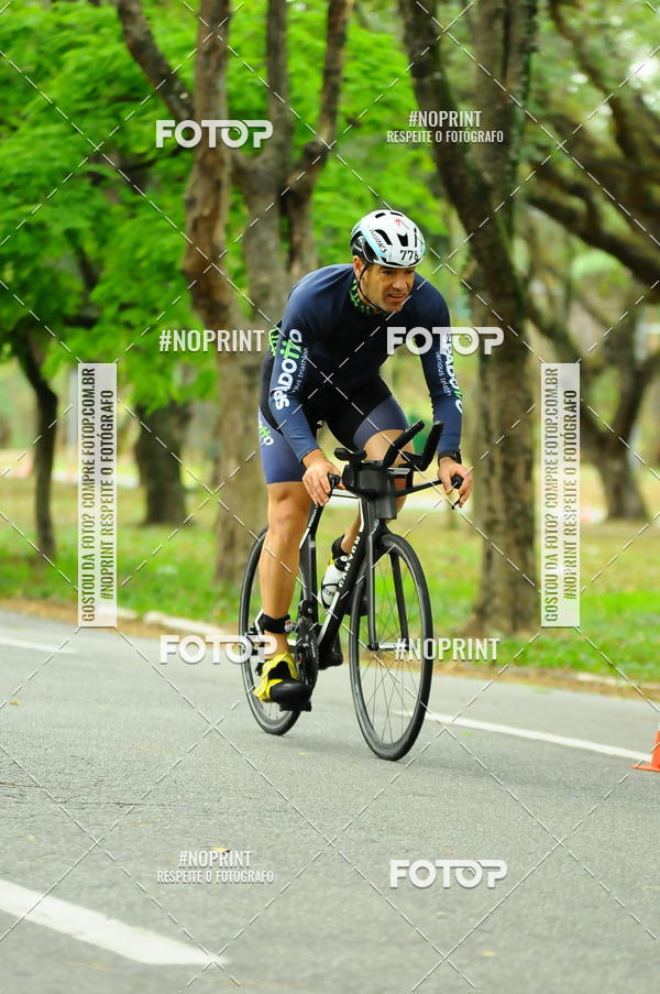 Buy your photos of the eventTriday Series  - Etapa USP So Paulo on Fotop