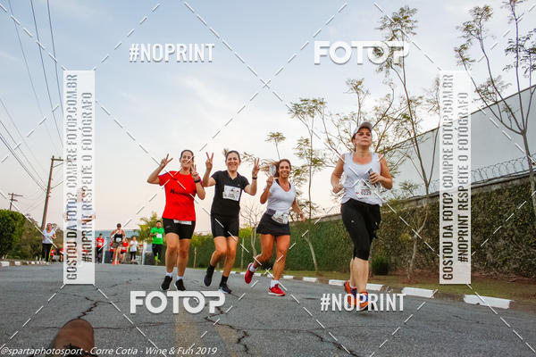 Buy your photos of the eventCorre Cotia - Wine & Fun 2019 on Fotop
