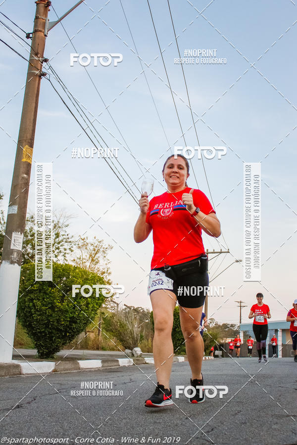 Buy your photos of the eventCorre Cotia - Wine & Fun 2019 on Fotop