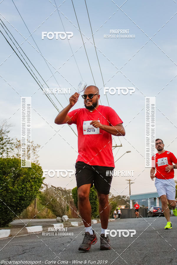 Buy your photos of the eventCorre Cotia - Wine & Fun 2019 on Fotop